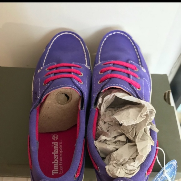 Super cute Timberland Boat Shoes!! - Picture 2 of 4